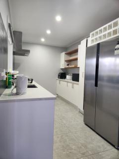 Experience Comfort in Our 3-Bedroom Family Home - Auckland - 7