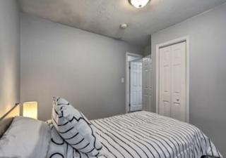 Cozy home with a Huge backyard! - Parma Heights - 2