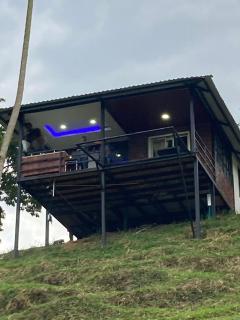 Cabaña en Norcasia con Jacuzzi sin calefacción, piscina agua de manantial y opción de atracciones extremas Paraíso Xtreme - 9