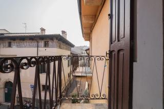 Juliet’s Paradise BalconGraffiti in Love - Verona - 3