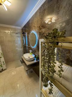 The Grand Estate - Floreşti - 2