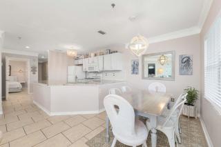 Stylish Beach Condo in St Augustine - 6