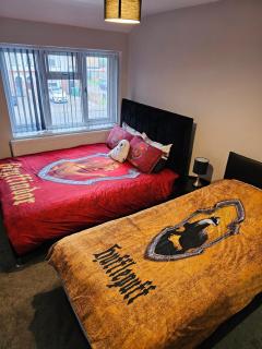 Potters Hideout- 2 Bedroom 2 Bathroom Apartment - Watford - 5
