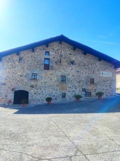 Hermoso Caserío Navarra. (Madoz) - - 8