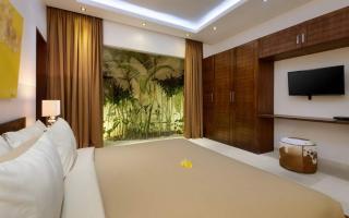 Gorgeous Tropical 3 Bed Pool Villa, 24hr Security - Seminyak - 2
