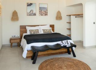Elegant 3 Bed Ensuite Pool Villa, Sleeps 6 - Canggu - 4