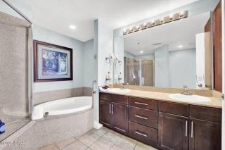 Laketown Wharf 338 condo - Panama City Beach - 5