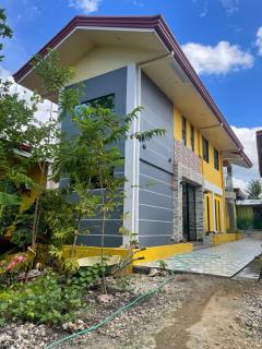 Ashley Tyler Country Houses - Moalboal - 6