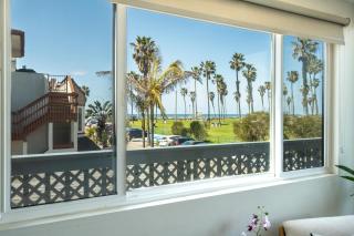 B201 - Belmont Patio - San Diego - 5