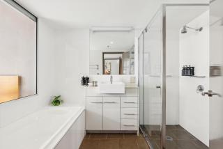 Coastal 1-Bed Escape Located in Twin Towns - 7