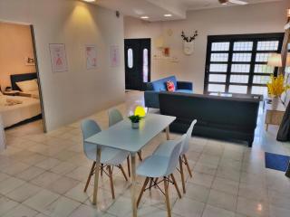 Semi-Detached, Up to 24 Pax, 3200sqft, 4 Bedrooms, 3 Bathrooms, 4 Car Parks by Star Home - Gelugor - 6