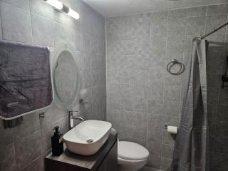 Departamento en Condominio Acacias, al lado de el Hard rock - Guadalajara - 4