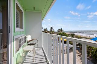 Oceanfront Inn Room #24- Ocean View Balcony 2 Full Beds - 6