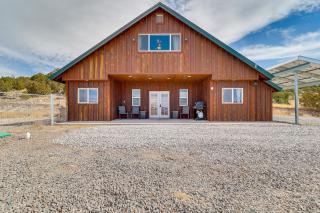 3 Mi to Trails Secluded Eagar Cabin with Mtn Views! - Springerville - 9
