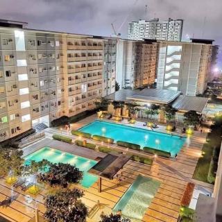 1-bedroom Condo Unit with PS5, Netflix & Pool near SM Fairview - Manila - 2