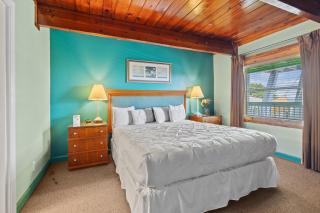 Oceanfront Inn Room #7 - Partial Ocean View - King Bed - Fort Pierce - 0