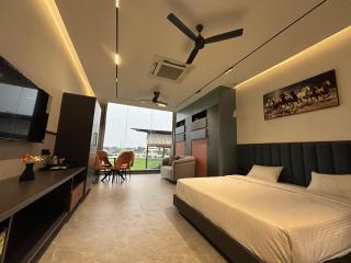 Hotel City Square - 5