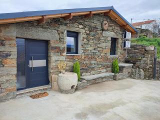Castas D'ouro Guest House - Casal de Loivos - 0