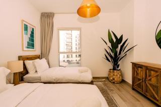 Two Bedroom Apartment with Balcony Canal View and Free Yas Theme Park Tickets - Abu Dhabi - 8