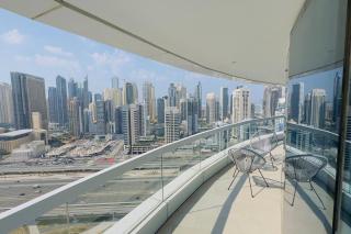 Sophisticated 2BR in JLT - Walk to Metro & Lake - 9