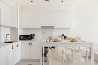 Elegant One-Bedroom in Dubai Hills for 4 persons - 4