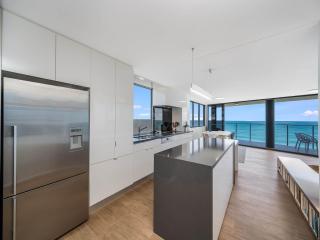 Marika Unit 3 Kings Beach QLD - Caloundra - 2