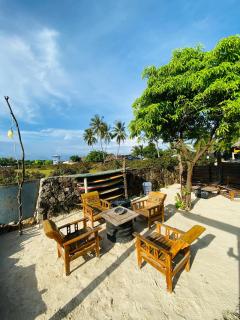 Novena Bungalow - - 9