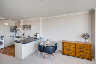 Art Deco Escape - Napier Holiday Home - Napier - 5