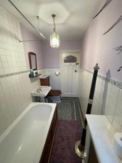 Stylish and comfortable double bedroom in Mayfair - 2