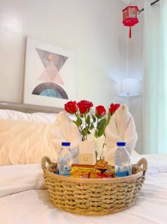 Aleckzandra 2nd Floor Minimalist Suite Near Tourist Spots - Tagaytay - 3