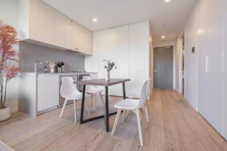 Tranquil 2br2ba Apt In Parkvillepoolgymparking - Melbourne - 5