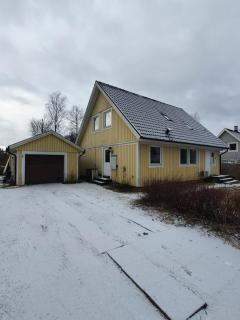 7 sovrum 8 bäddar 9 sovplatser - Berga - 0