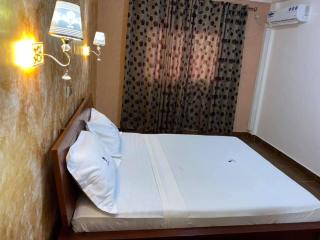 Lively Hotel Makepe - Douala - 3