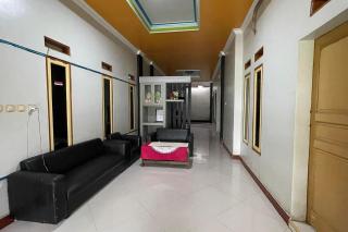 Hotel Malinda Pangandaran - Pangandaran - 4