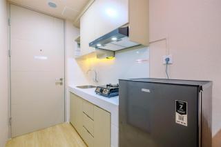 Pleasant and Tidy Studio Tokyo Riverside PIK 2 Apartment By Travelio - Rawalembang - 5