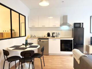 Grand appartement avec terrasse - 4 voyageurs - Roubaix - 7