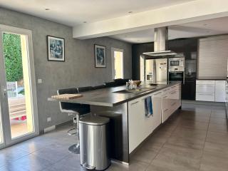 Pretty air conditioned villa - 3