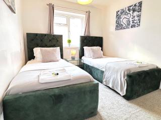 Colchester City Luxury With Free Parking and 5 G WIFI - Colchester - 1