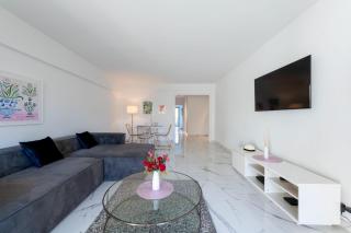 Spacious 2-Br Apartment in a Residence with Pool - Cannes - 1