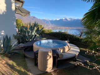 Casa Helios - traumhafte Seesicht, Jacuzzi, Sauna - Orselina - 0