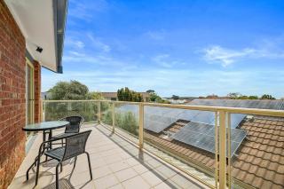 Foam Vibes Beach House - 7