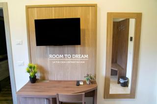 Room to Dream - San Valentino Torio - 2