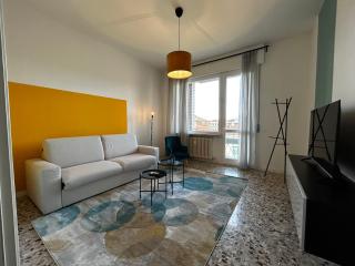 Big House-Private parking-12" walk from the ARENA - Verona - 2