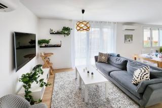 Villa Eurexpo 185m2 - Bron - 0