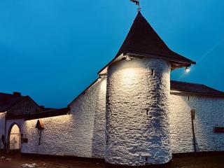 Manoir de Sterpigny, château-ferme 17ème siècle gîte la Tour - Gouvy - 4