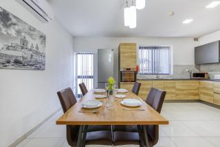 Modern 2BR Urban Retreat in Msida - 6