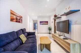 Modern 2BR Urban Retreat in Msida - 3