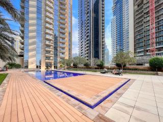 FIRST CLASS 1BR Inviting Marina Views - 7