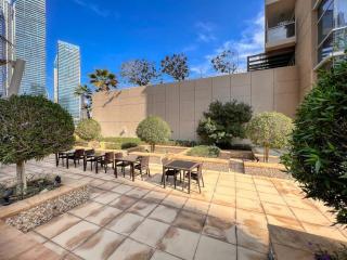 FIRST CLASS 1BR Inviting Marina Views - 2