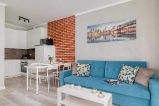 Cozy Apartment with Parking and Terrace in Kraków by Noclegi Renters - 9